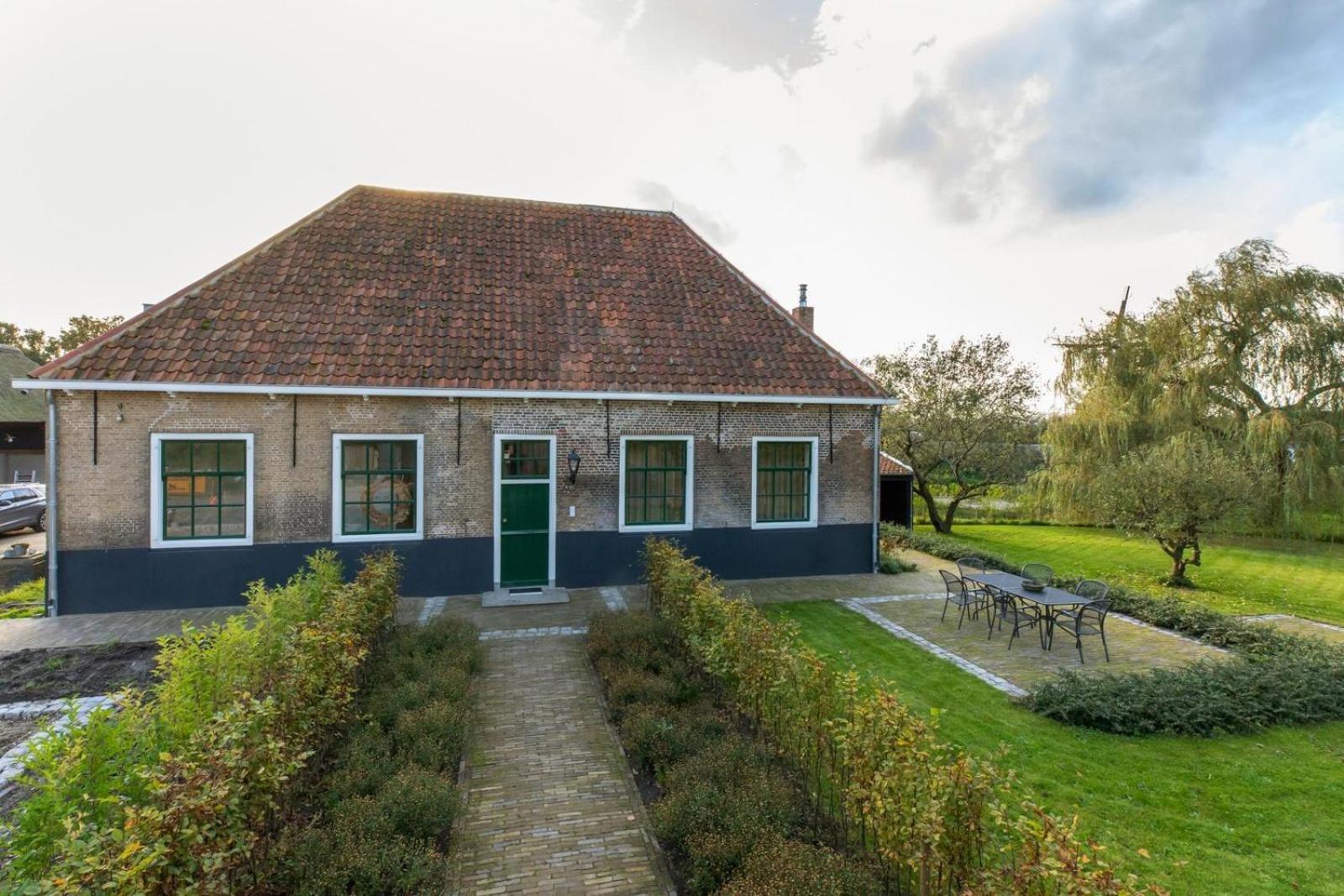 Vakantiehuis 'Boerderij Molenhof' - Stationsweg 5 | Heinkenszand ภายนอก รูปภาพ